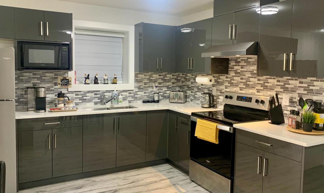 Luxurious & Stylish Two Bedroom Suite, Full Kitchen, Close To Vancouver Delta Dış mekan fotoğraf
